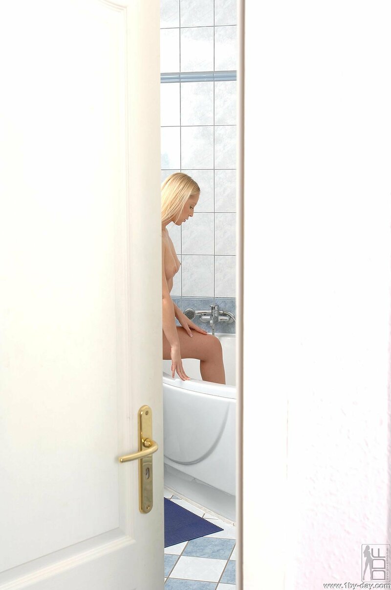 Лариса, 23 года, 1 размер груди